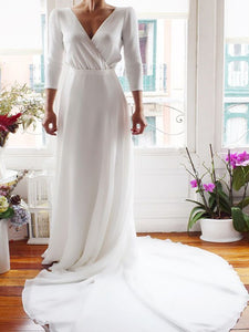 V-neck Simple Wedding Dresses, 3/4 Sleeves 2020 Long Wedding Dresses