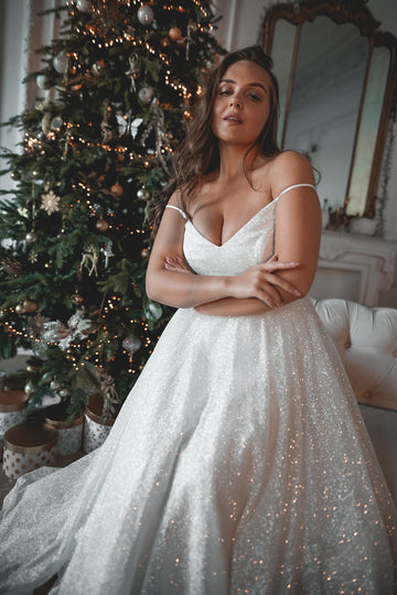 Spaghetti Long A-line Shny Sequin Tulle Wedding Dresses, Shiny Wedding Dresses, Bridal Gown, Popular 2022 Wedding Dresses